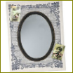 Zrcadlo s látkovým rámem "frivolity" z interiéru salonu
