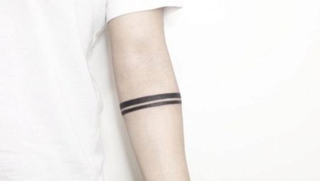 Tetování na ruku v podobě pruhů