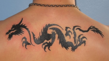 Tetování s mytologickými bytostmi